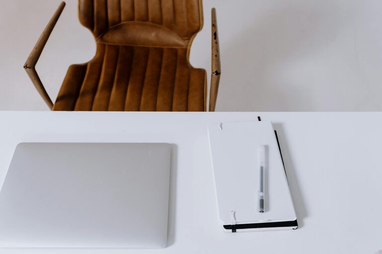 Desk Setup Tips for Focus and Comfort: Create Your Ideal Workspace